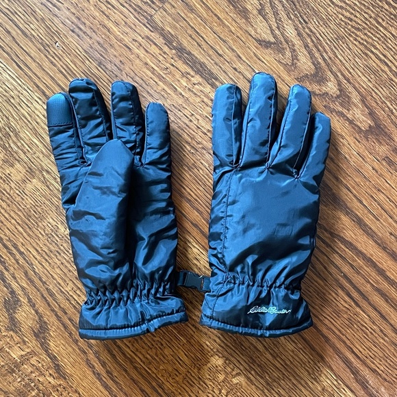Eddie Bauer Accessories - Like-New Women’s Black Eddie Bauer Touch Screen Gloves - Size Small